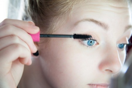 application mascara